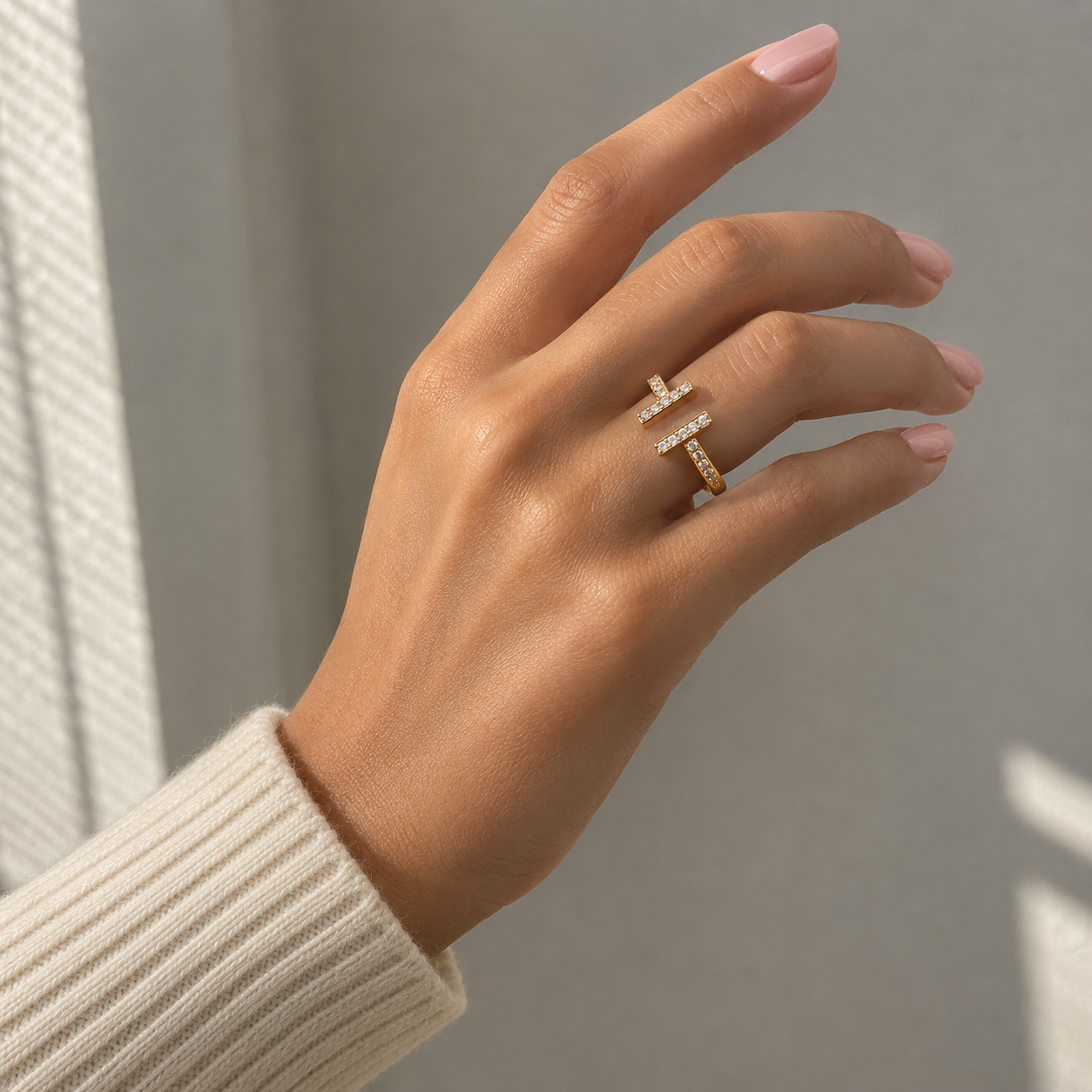 Adjustable Pavé Bar Ring